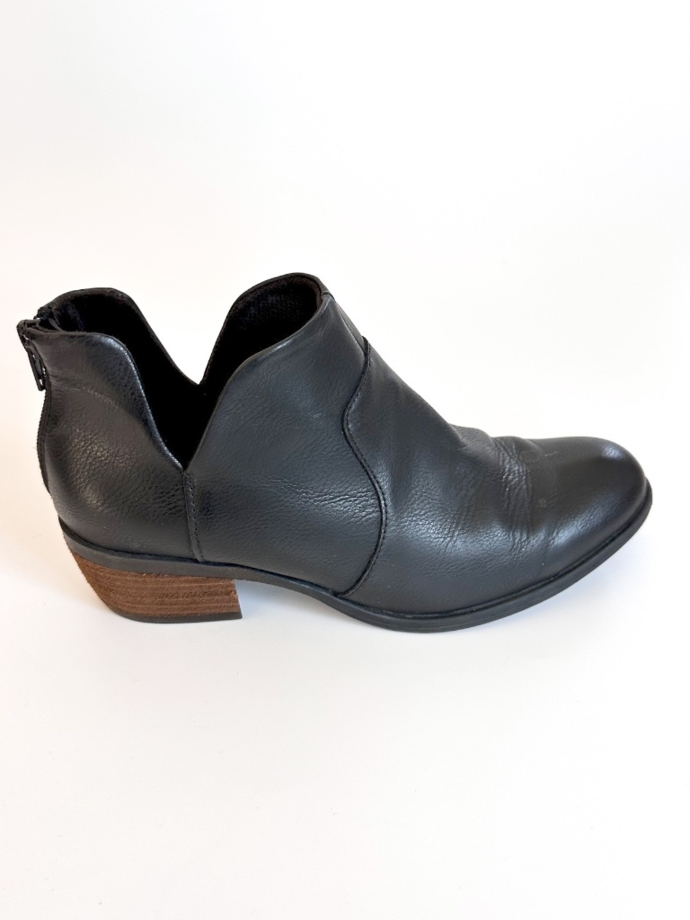 b.o.c. Lucy Boot Black Ankle Leather Heel Women's Size 7M Originally $129 Zip